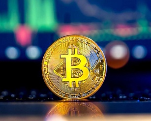 Курс биткоина обновил минимум с начала года