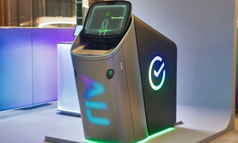 Сбер презентовал банкомат нового поколения с ИИ-помощником ГигаЧат