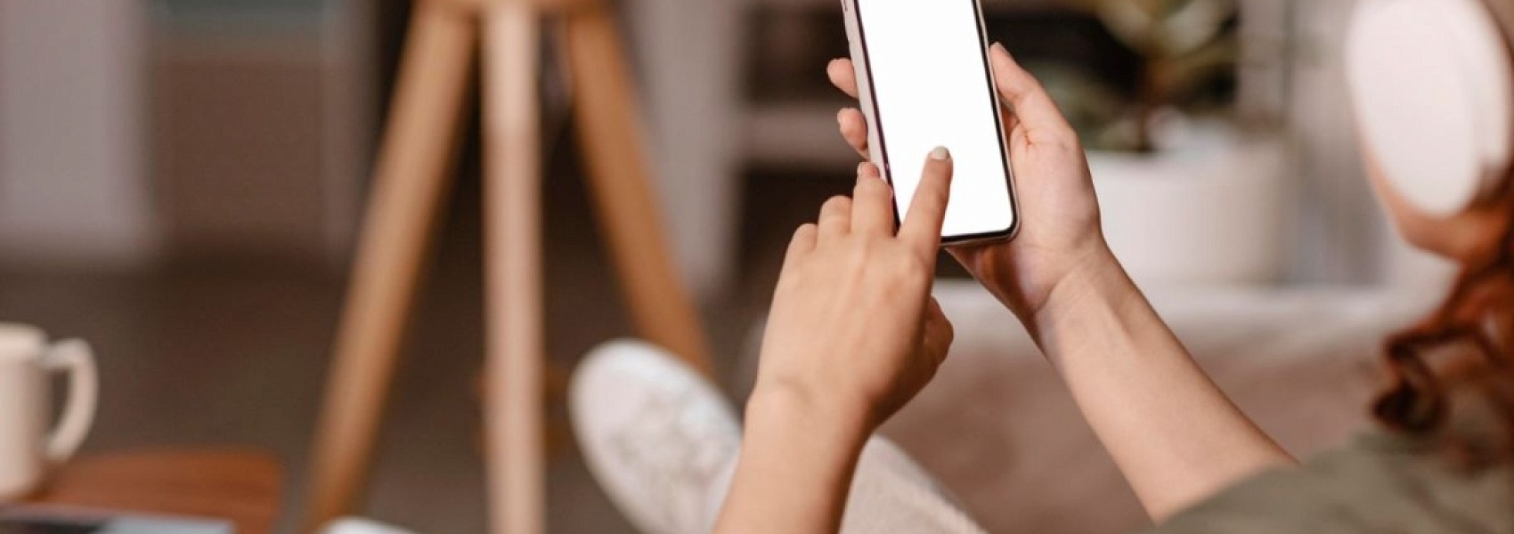 Сбер выпустил ИИ-приложение для владельцев iOS-устройств