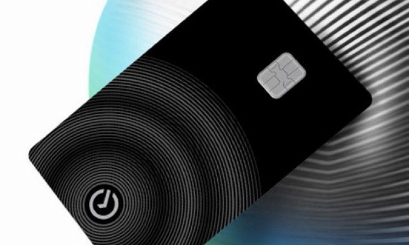 Сбер выпустил металлическую кредитную карту