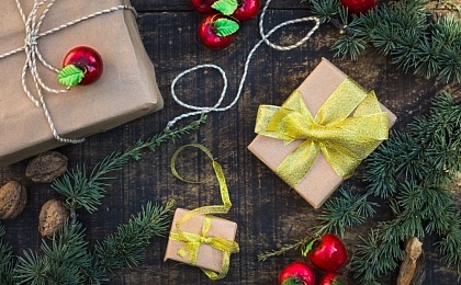 Большинство россиян планирует потратить до 5 тысяч рублей на новогодние подарки