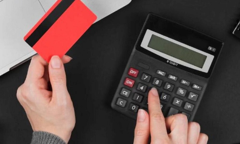 В сентябре 2025 года россияне взяли кредитов почти на 950 млрд рублей