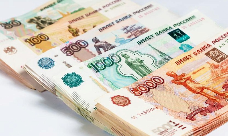 Банки в России усилили проверки при снятии крупных сумм в банкоматах