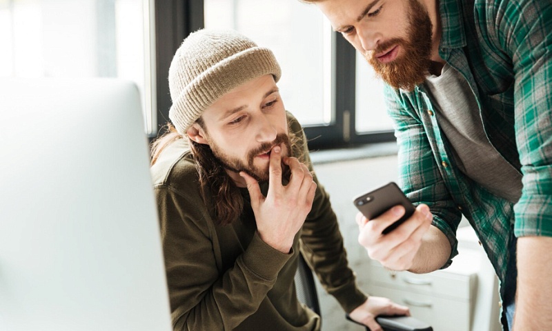 Число атак мошенников с использованием фейковых аккаунтов известных лиц увеличилось в 10 раз