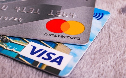 ЦБ продолжает диалог с банками по отключению карт Visa и Mastercard