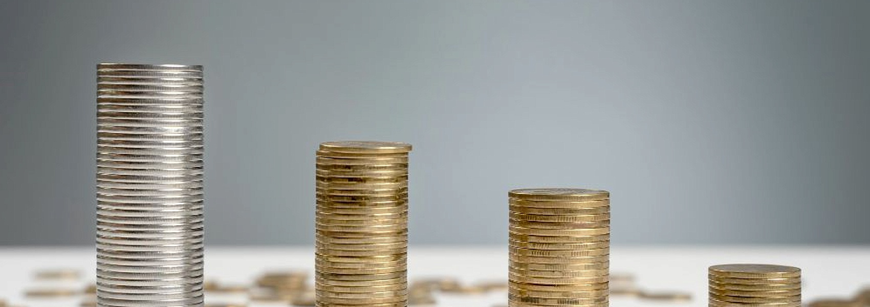 Чистая прибыль российских банков в 2025 году снизилась на 8,6%