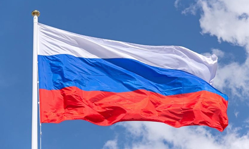 PLUS Group поздравляет с Днем России!