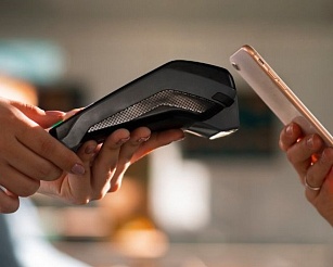 Россияне переходят на альтернативные платежные инструменты, а наличные оставляют на подарки и чаевые