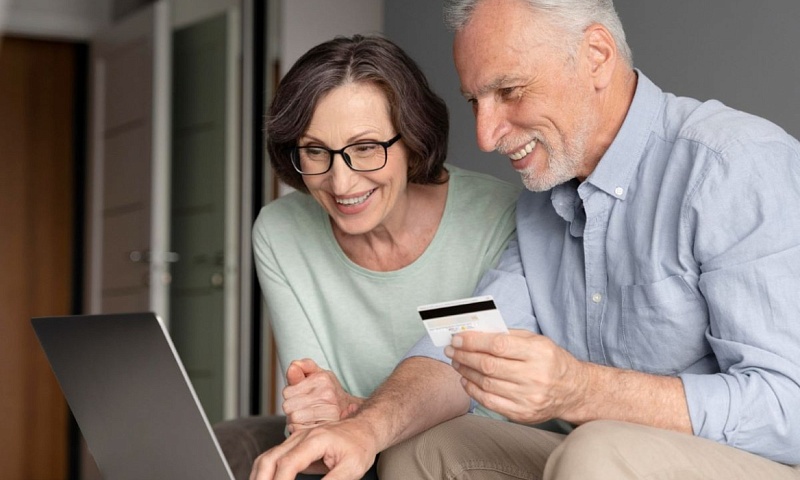 Как старшее поколение осваивает покупки в интернете