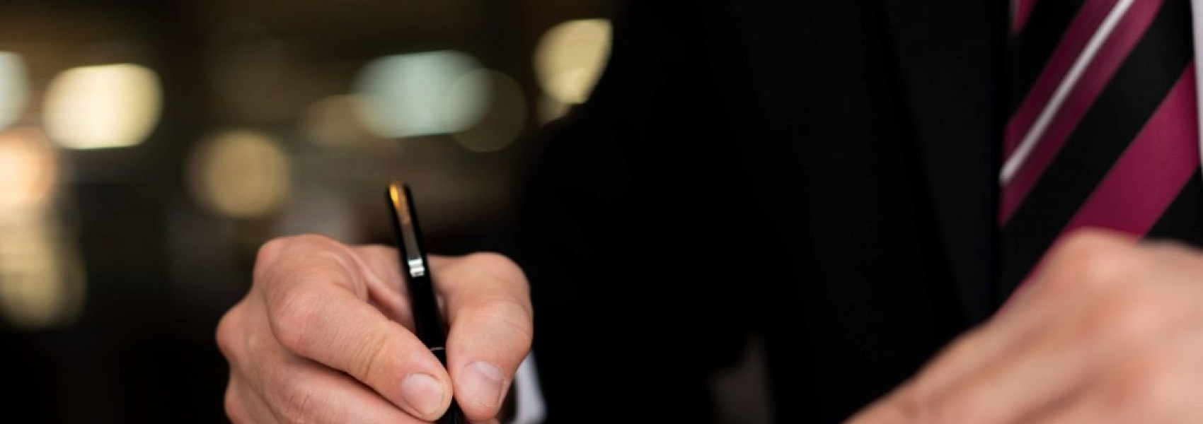 «Ренессанс Капитал» приобретет 100% акций российского Ситибанка